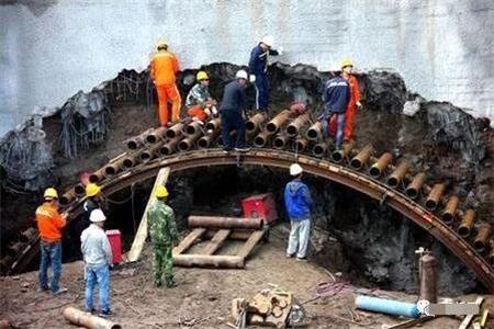 绛县隧道钢花管支护案例